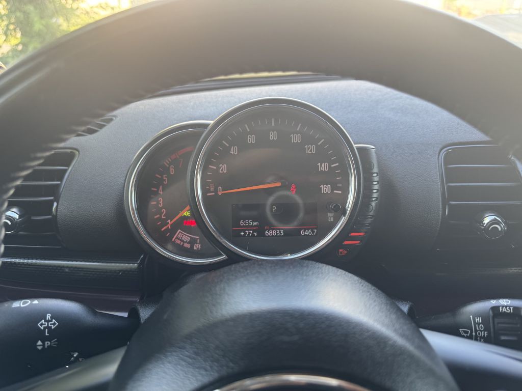 2017 MINI Cooper Image 2