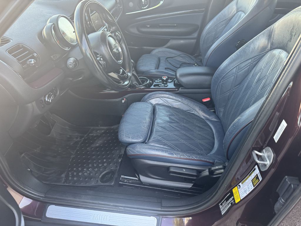 2017 MINI Cooper Image 14
