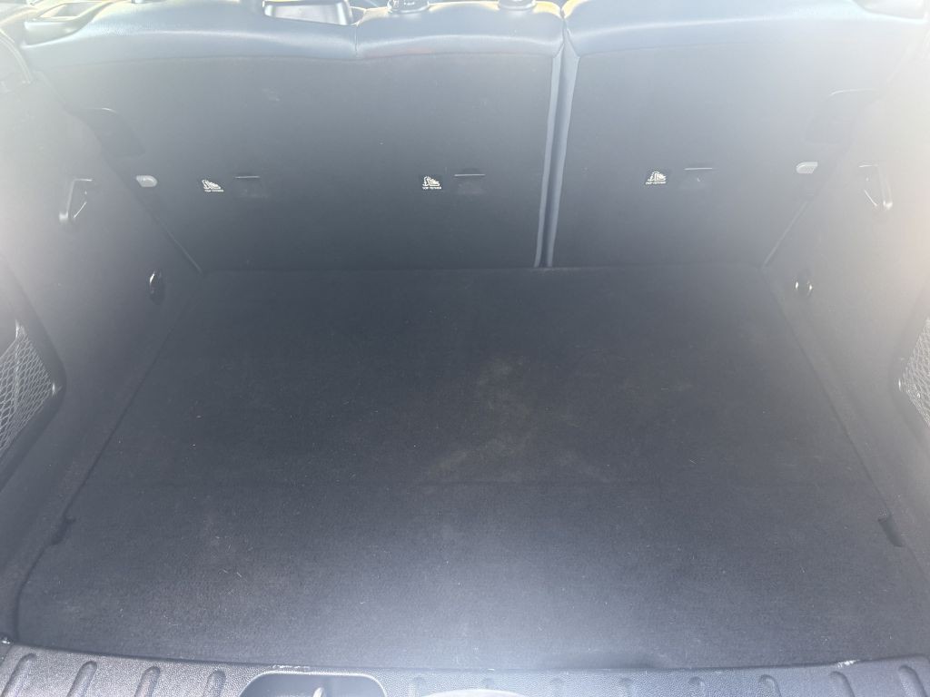 2017 MINI Cooper Image 20