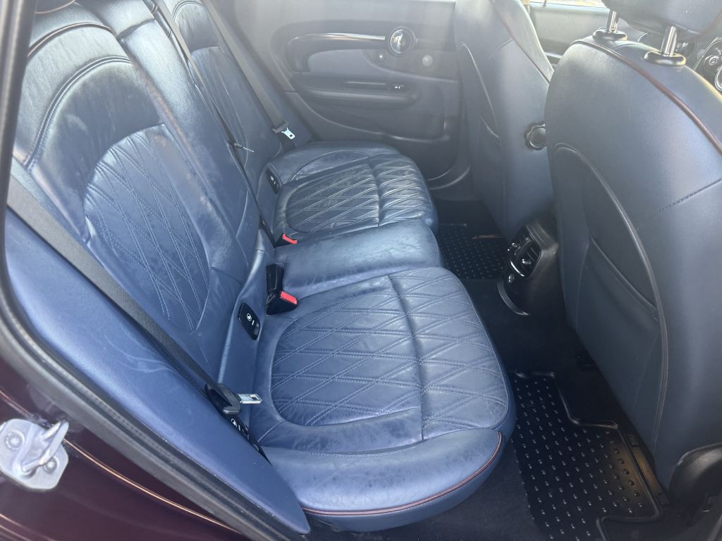 2017 MINI Cooper Image 23