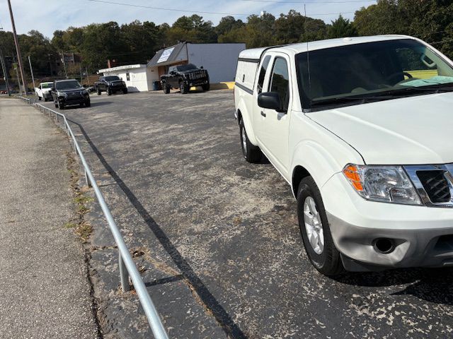 2013 Nissan Frontier Image 3