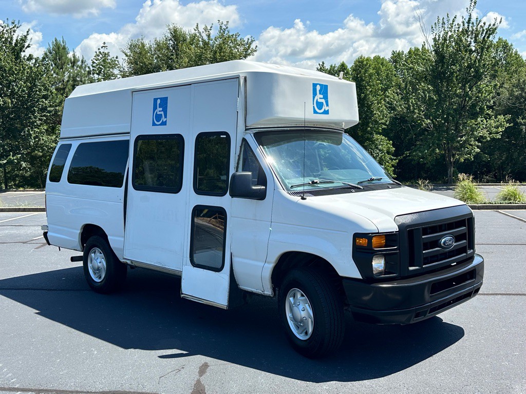2010 Ford Econoline Image 7