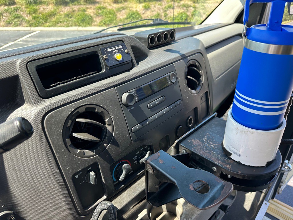 2010 Ford Econoline Image 29