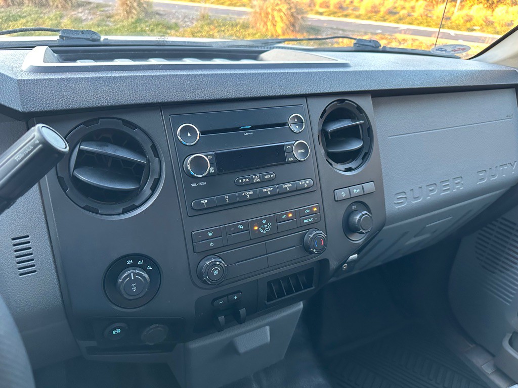 2016 Ford F-350 Image 19