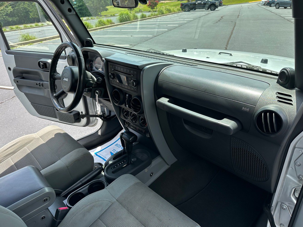 2007 Jeep Wrangler Image 16