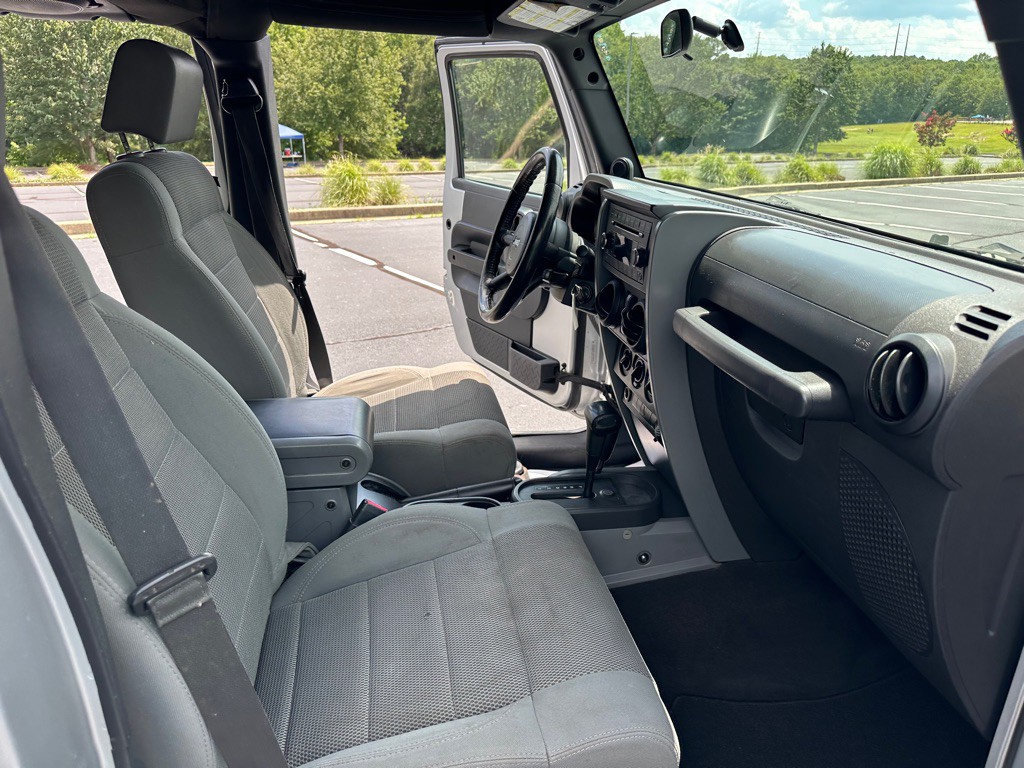 2007 Jeep Wrangler Image 14