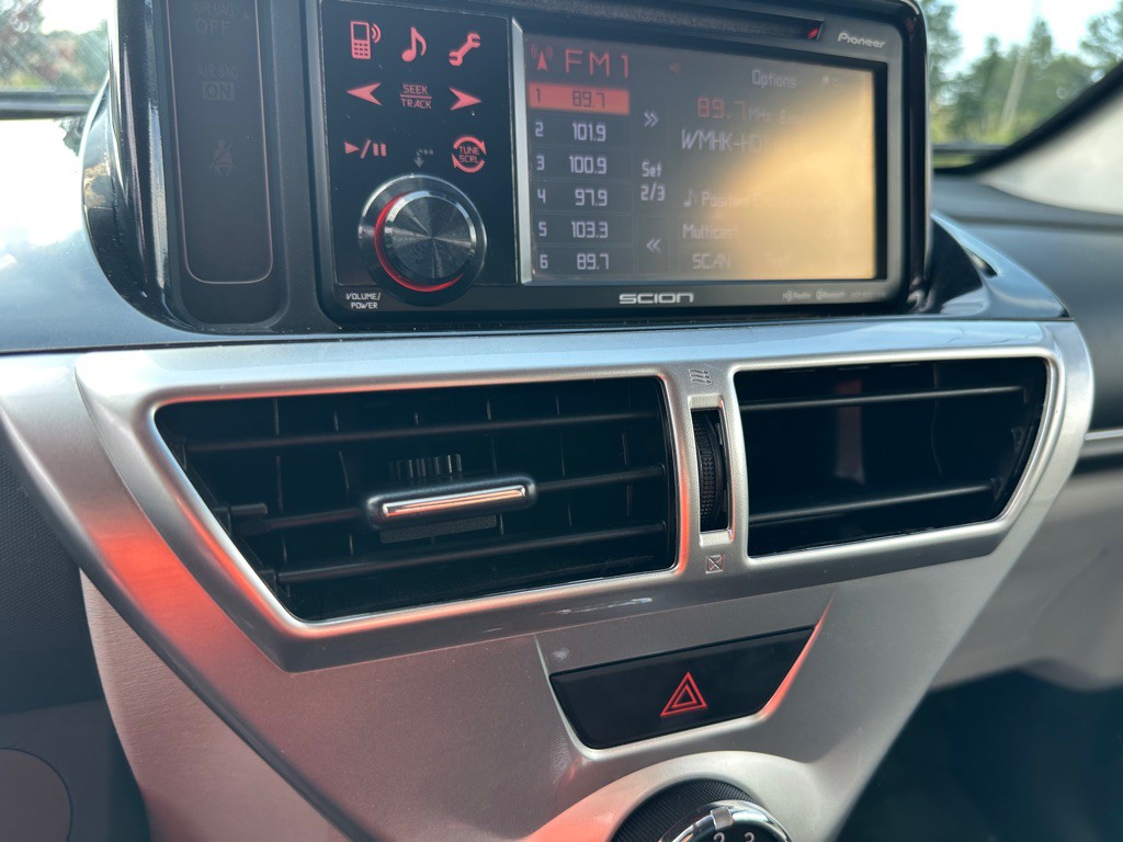 2012 Scion IQ Image 38