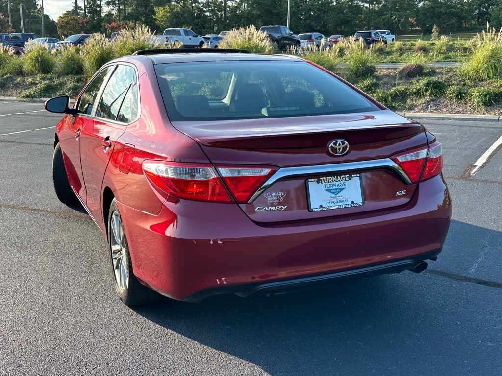 2017 Toyota Camry Image 8