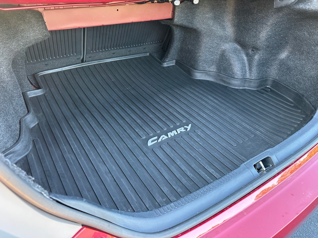 2017 Toyota Camry Image 21