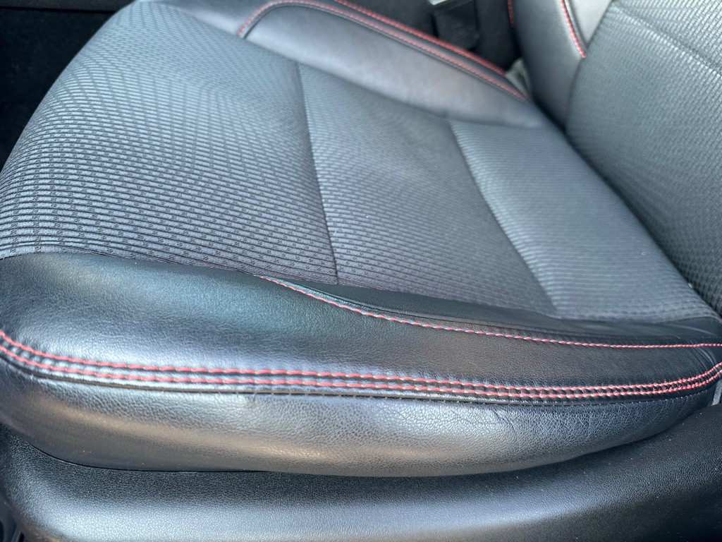 2017 Toyota Camry Image 28