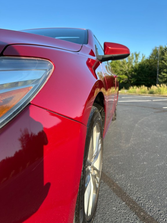 2017 Toyota Camry Image 34