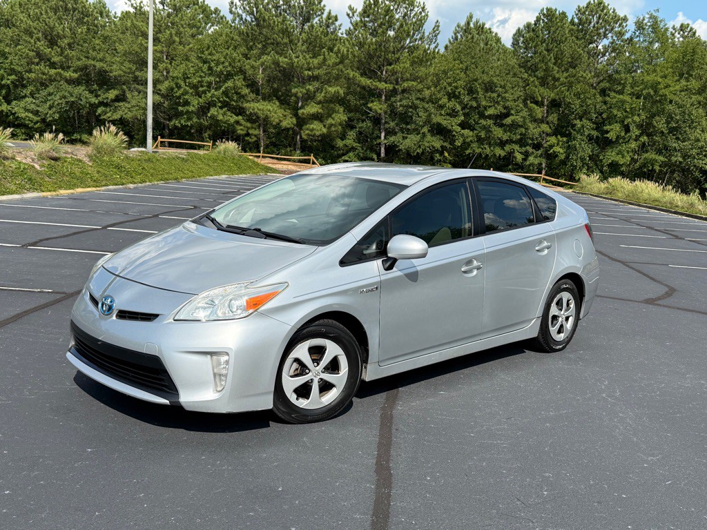 2015 Toyota Prius Image 2