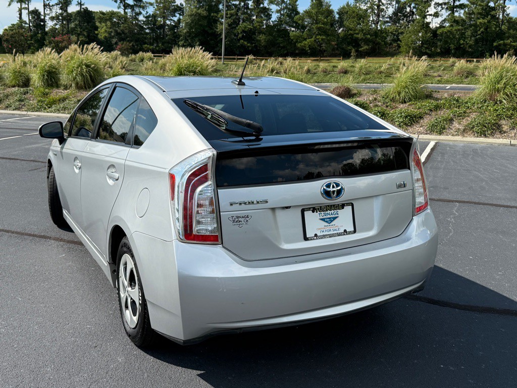 2015 Toyota Prius Image 8