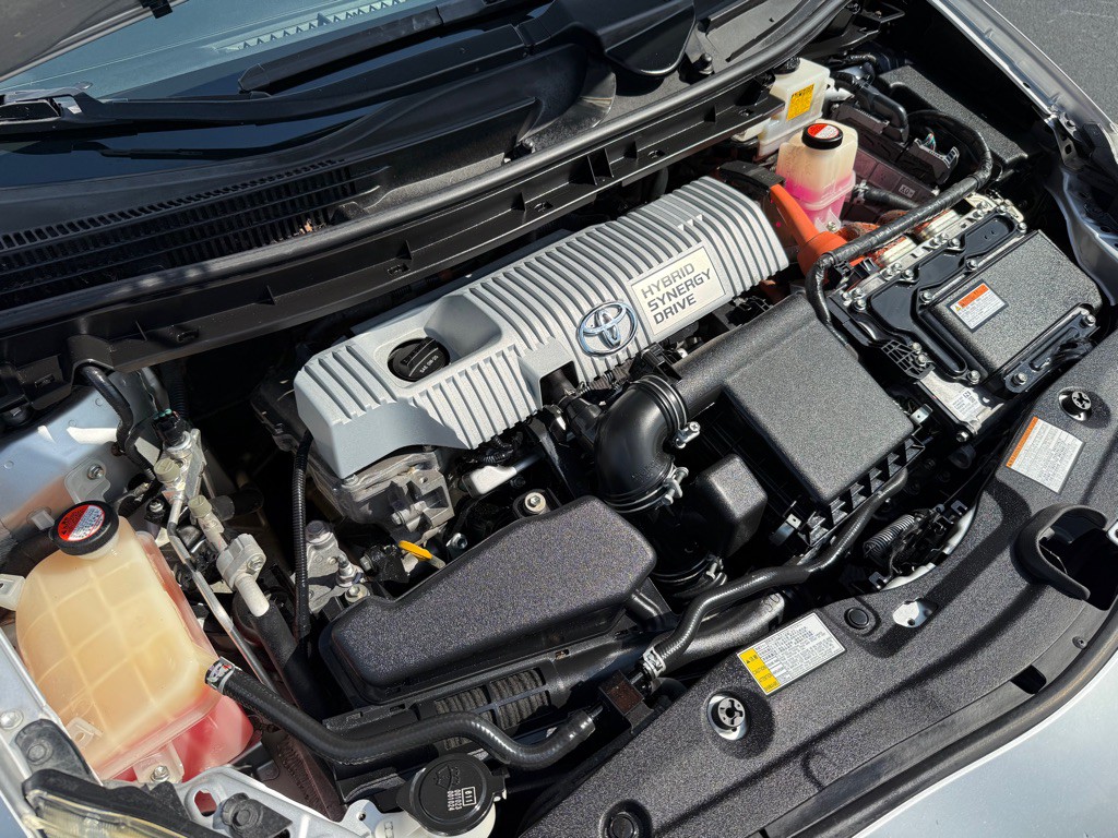 2015 Toyota Prius Image 31