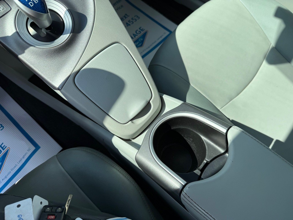 2015 Toyota Prius Image 22