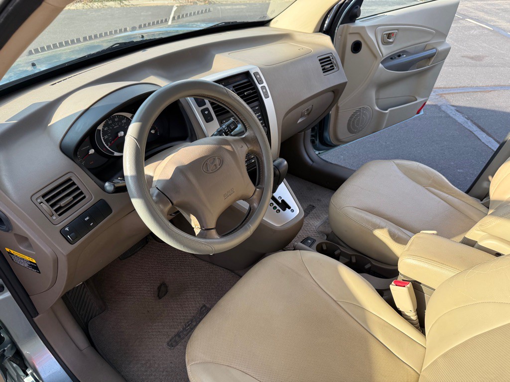 2008 Hyundai Tucson Image 11