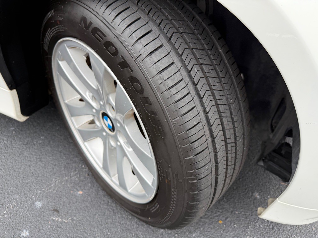 2007 BMW 3 Series Image 22