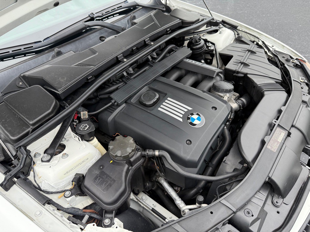 2007 BMW 3 Series Image 26