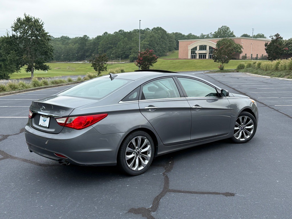 2011 Hyundai Sonata Image 6