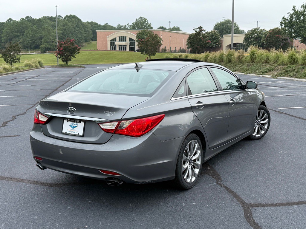 2011 Hyundai Sonata Image 7