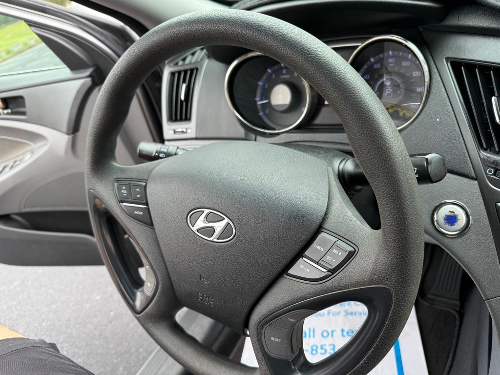 2011 Hyundai Sonata Image 22