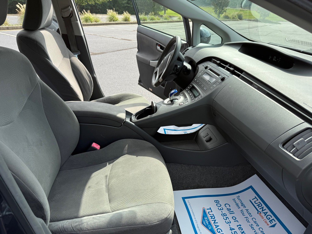 2011 Toyota Prius Image 14
