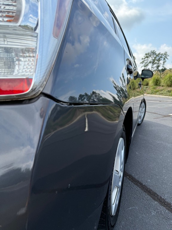 2011 Toyota Prius Image 32