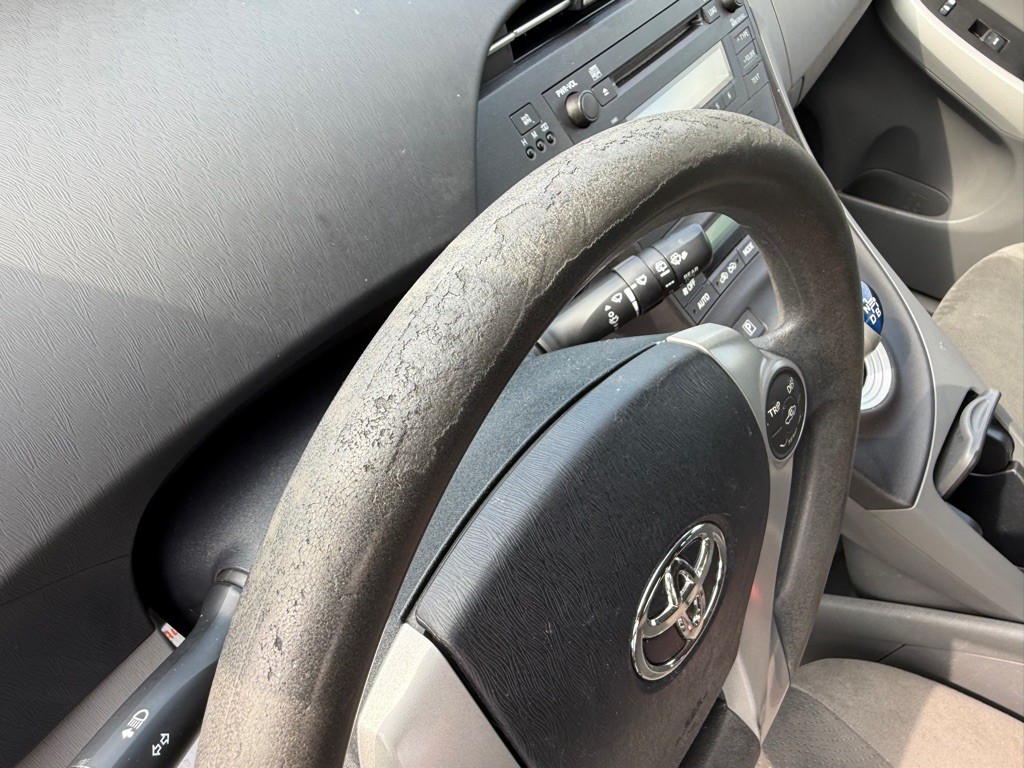 2011 Toyota Prius Image 35