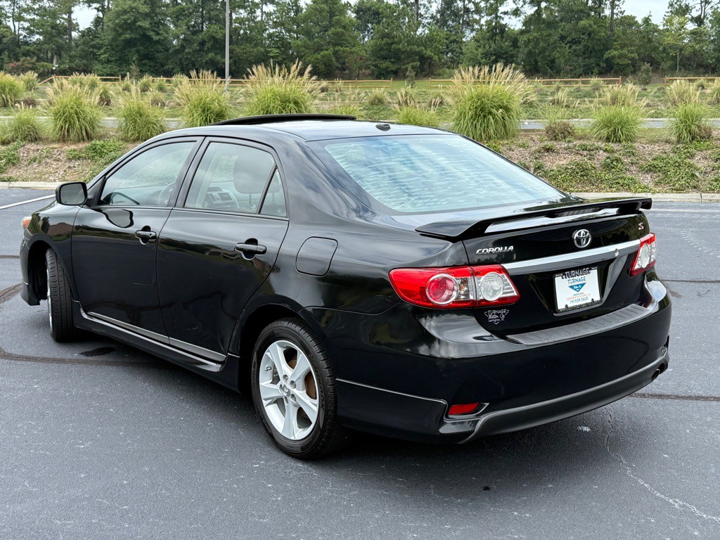 2012 Toyota Corolla Image 8