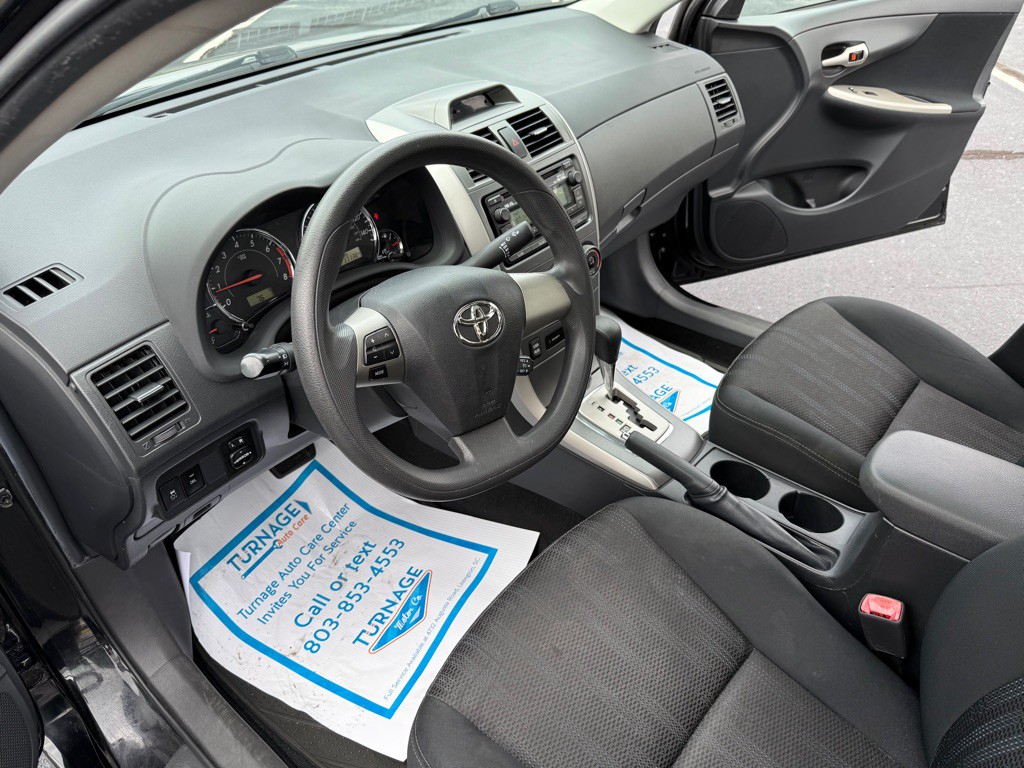 2012 Toyota Corolla Image 10