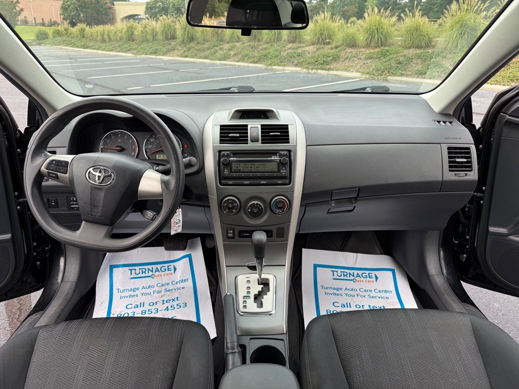 2012 Toyota Corolla Image 11