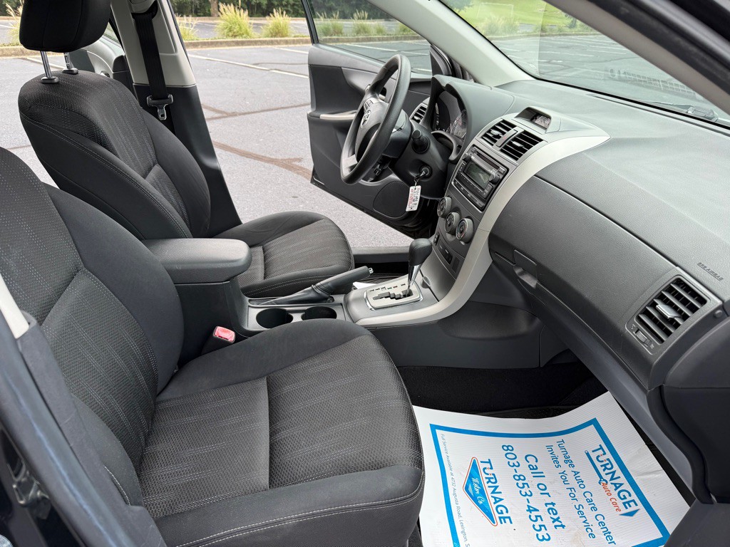 2012 Toyota Corolla Image 12
