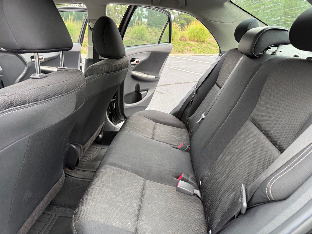 2012 Toyota Corolla Image 15