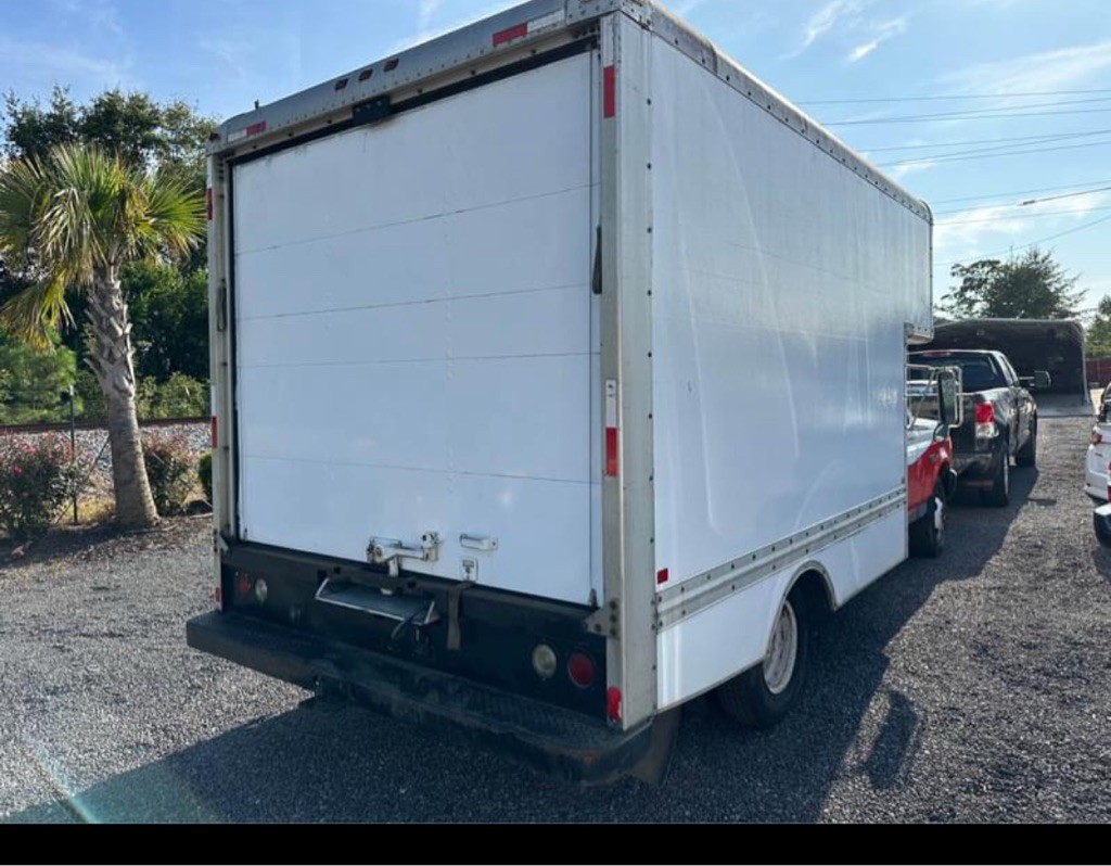 1996 Ford F-350 Image 4