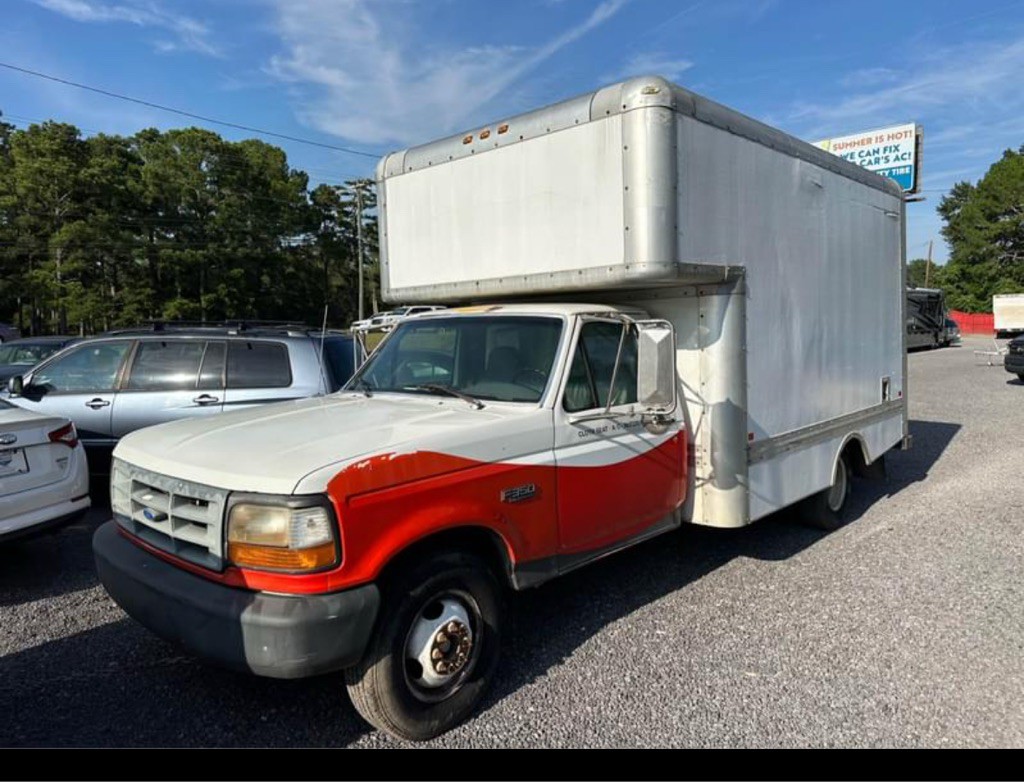 1996 Ford F-350 Image 2