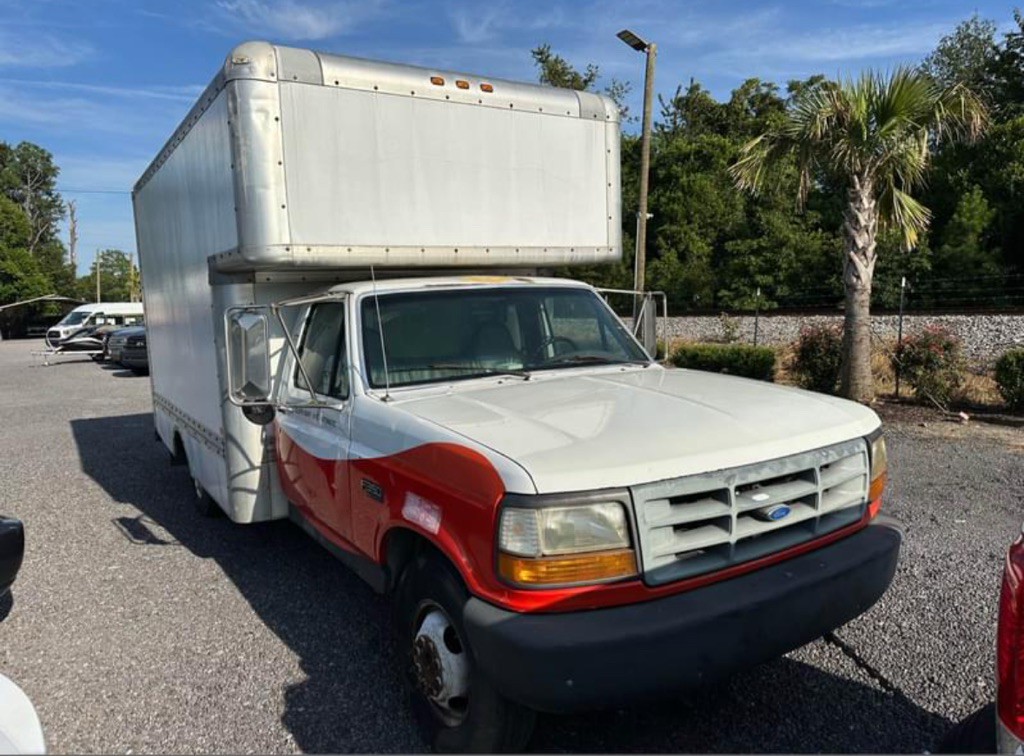 1996 Ford F-350 Image 3