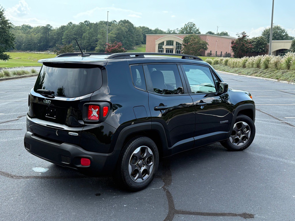 2015 Jeep Renegade Image 6