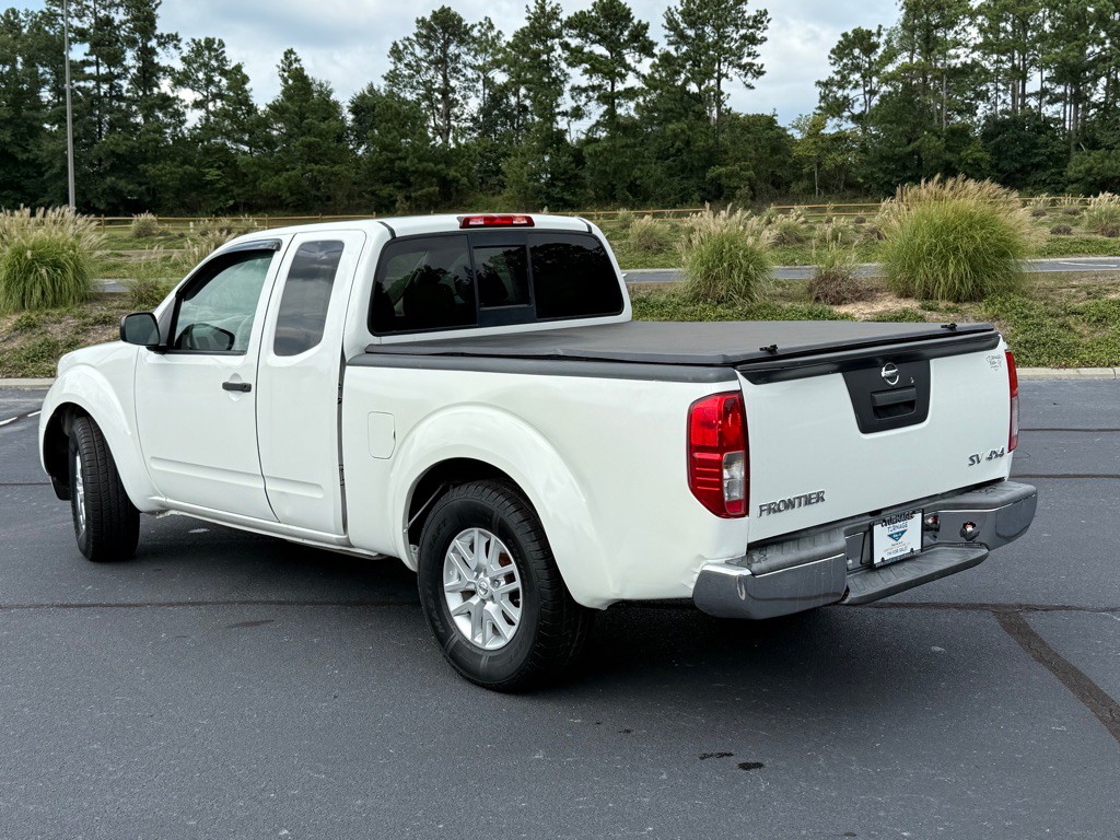 2017 Nissan Frontier Image 9