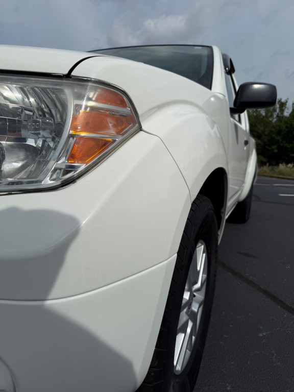 2017 Nissan Frontier Image 23