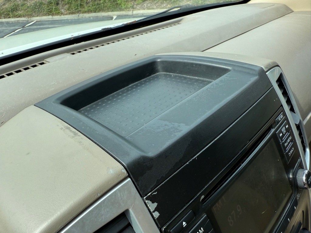 2017 Nissan Frontier Image 33