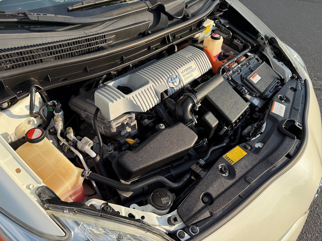 2015 Toyota Prius Image 25