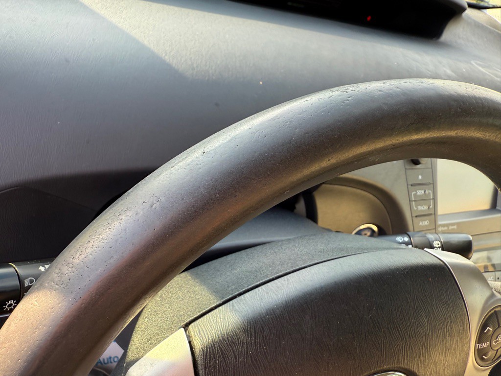 2015 Toyota Prius Image 35