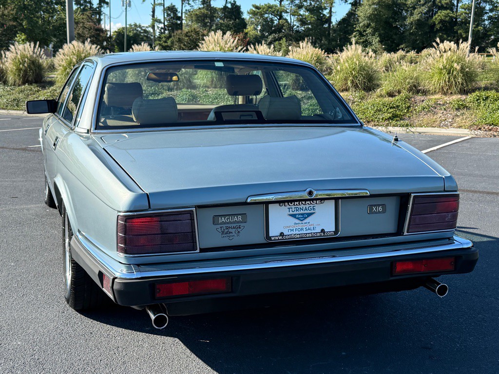 1994 Jaguar XJ Image 14