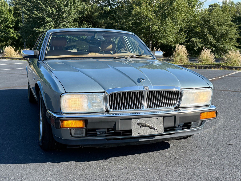 1994 Jaguar XJ Image 6