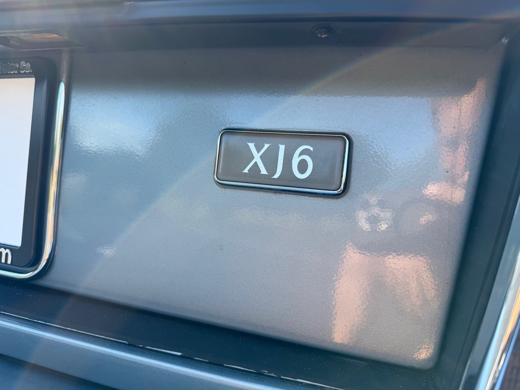 1994 Jaguar XJ Image 22