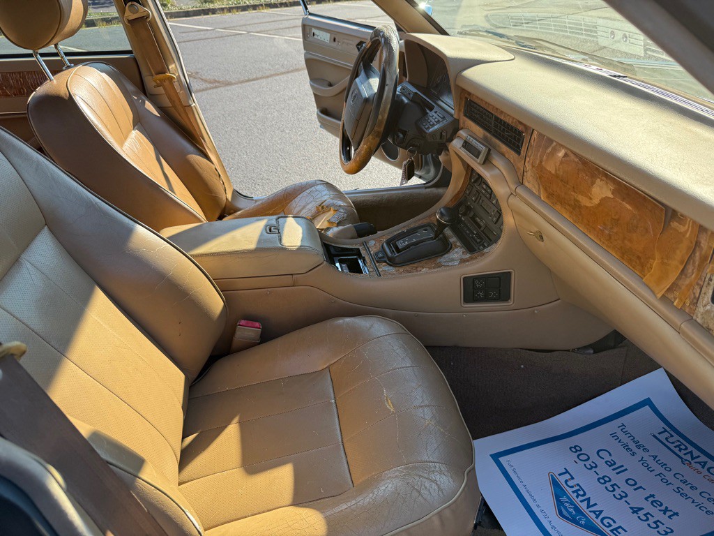 1994 Jaguar XJ Image 36