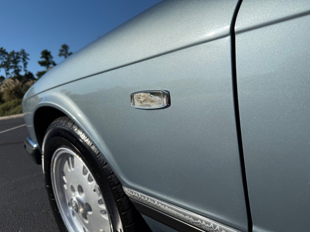 1994 Jaguar XJ Image 32