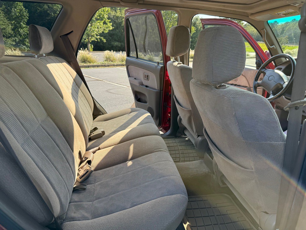 1999 Toyota 4Runner Image 18