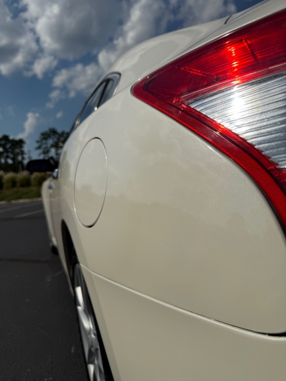 2010 Nissan Maxima Image 33