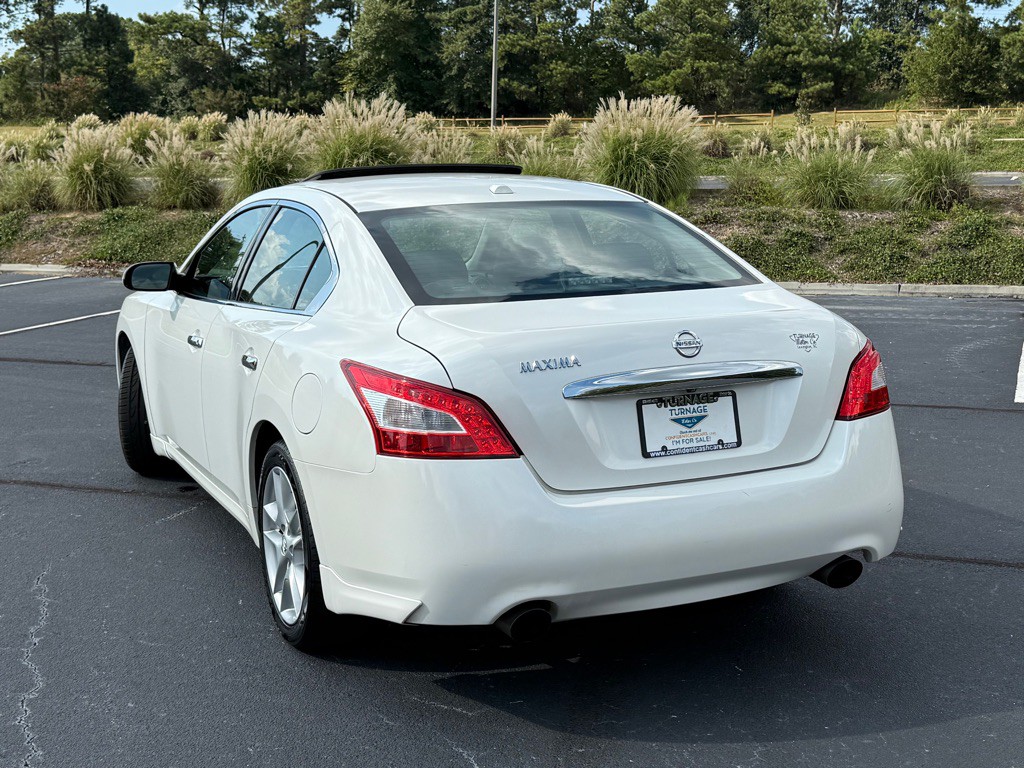 2010 Nissan Maxima Image 8